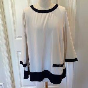 Talbots women’s 2XL cream and navy blouse